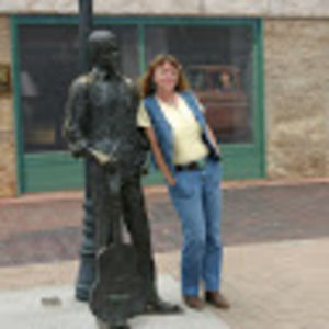 Meet your Posher, Joan